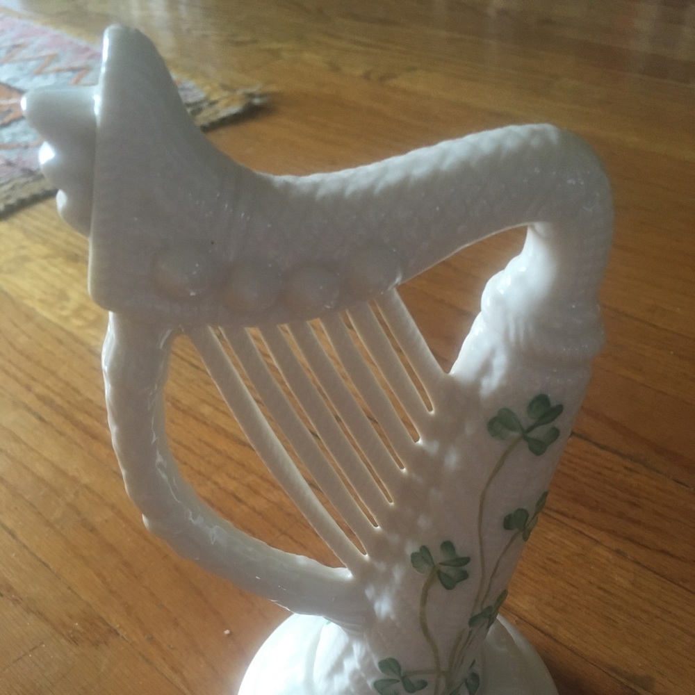 Belleek Shamrock Harp
